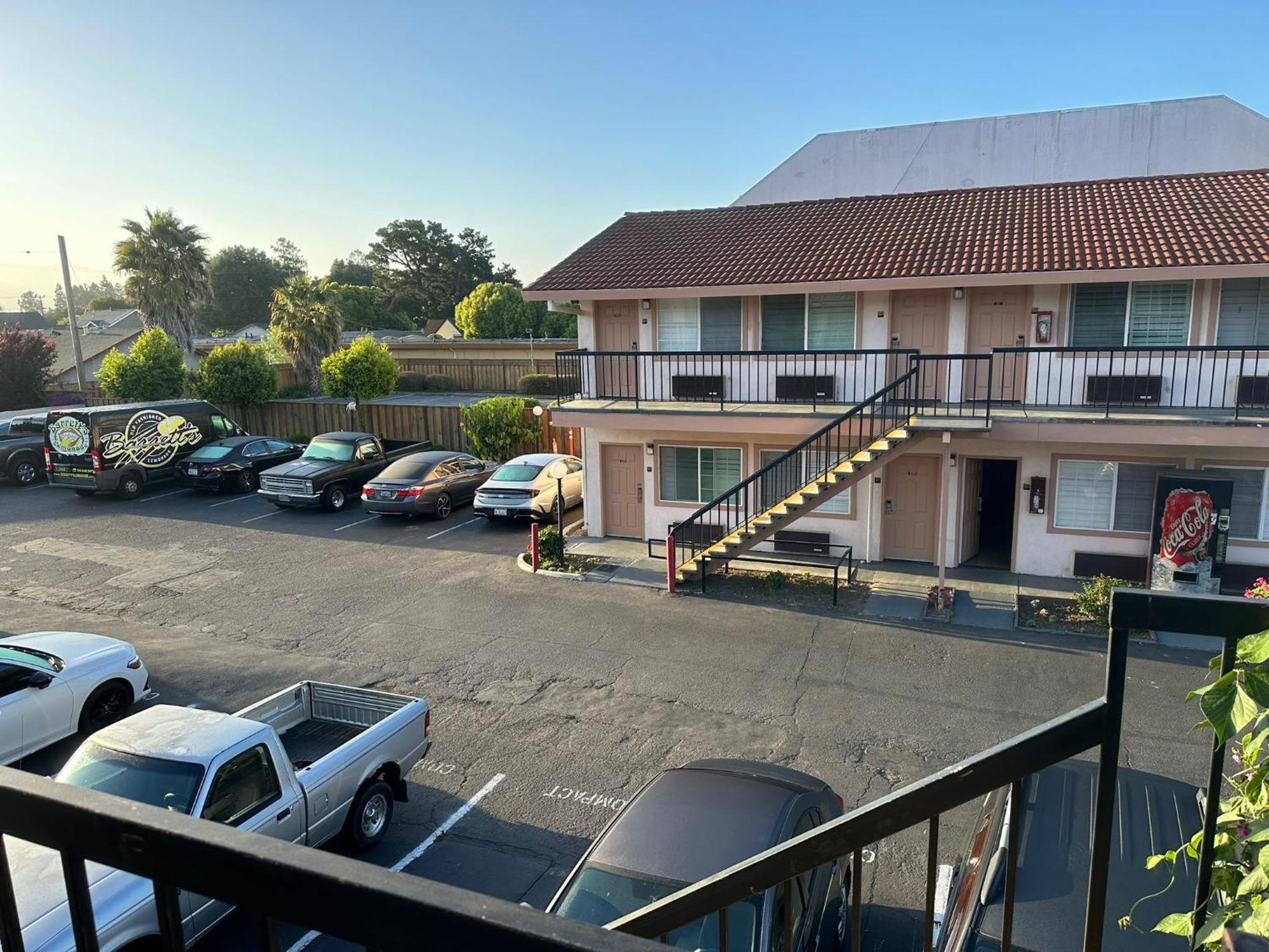 Morgan Hill Inn Екстериор снимка